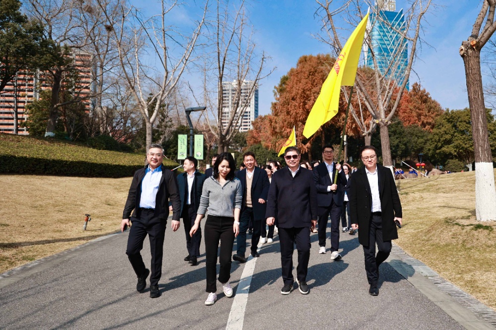 1738913657596514 健步行-网站新闻2