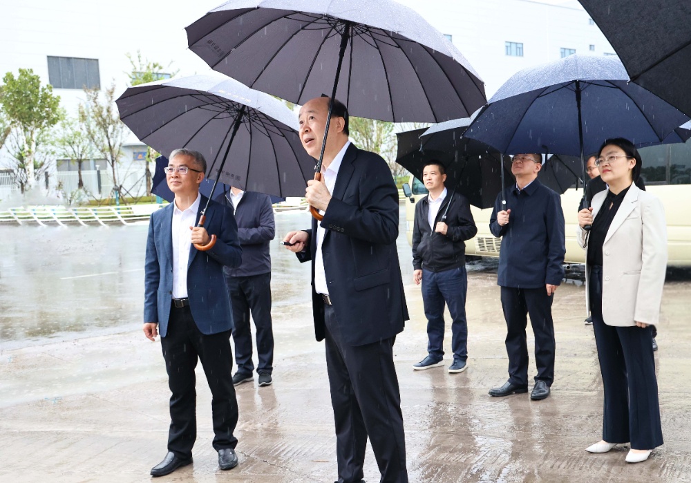 1761898409109409 李军市长-网站新闻