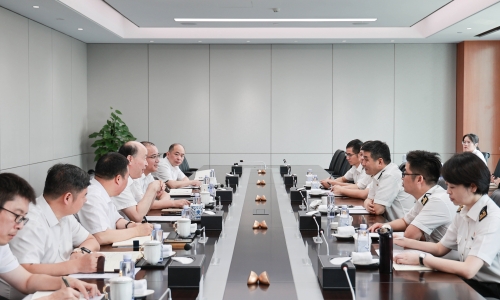 黄冈海关党委书记、、关长吕期莅临15VIP太阳集团调研