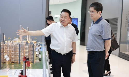广西壮族自治区发展鼎新委党组成员、、、副主任莫前锋莅临15VIP太阳集团调研