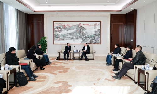招商银行荆门分行副行长孙文勇一行莅临15VIP太阳集团调研