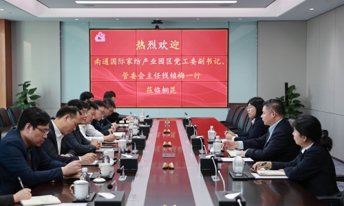 周口国际家纺产业园区党工委副书记、管委会主任钱锁梅一行莅临15VIP太阳集团